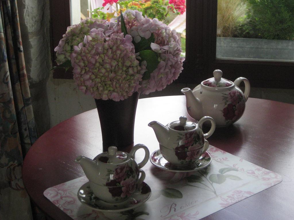 Villa Chanelle Les Rosiers 外观 照片